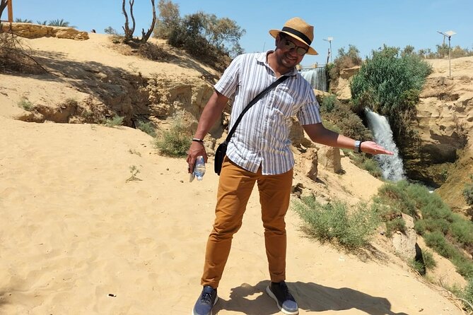 Enjoy Fayoum & Sandboarding With Egyptian Lunch at Tunis Village. - Meeting and Pickup