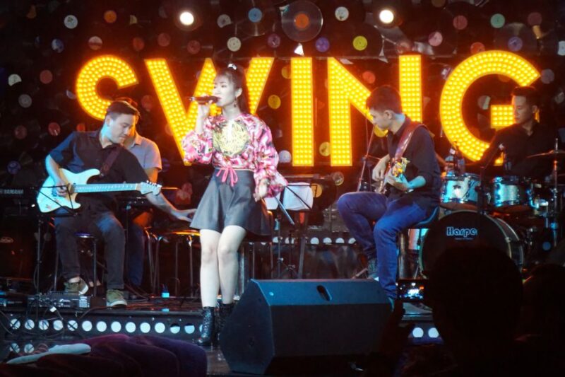 Enjoy Hanoi Like a Local - Vespa & Street Food Tour by Night - Enjoy Lively Live Music and Drinks