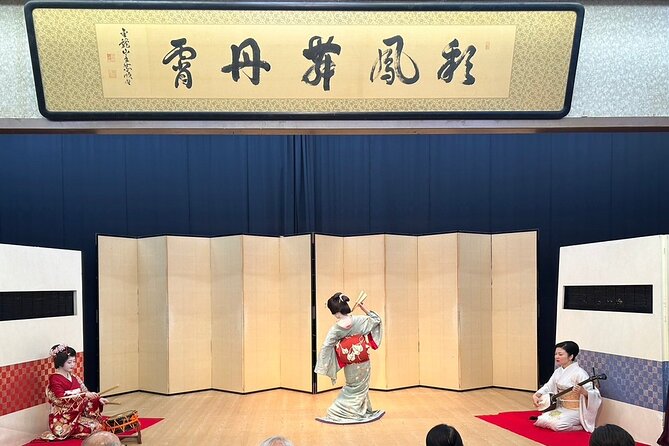 Enjoy Private Talking With a Geisha at Lunch Tokyo, Tea Ceremony - Talking With a Geisha