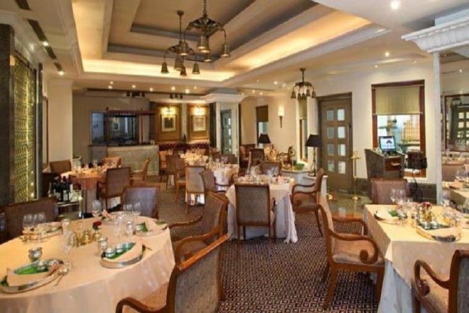 Enjoy South Indian Cuisine at Dakshin - Sheraton New Delhi With Private Transfer - Key Points