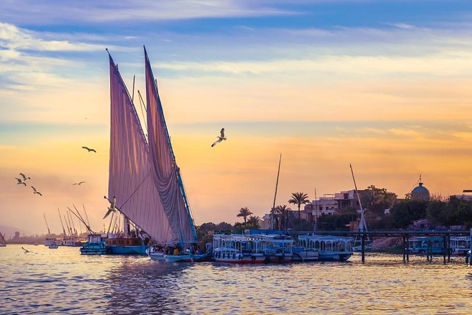 Enjoy the Hot Air Balloon,Kings Valley,Sailing Felucca,Camel Ride in Luxor - Meeting and Pickup Information