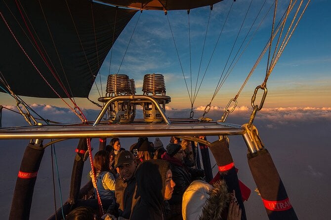 Enjoy Views Of Nice Dubai By Balloon - Accessibility and Participation