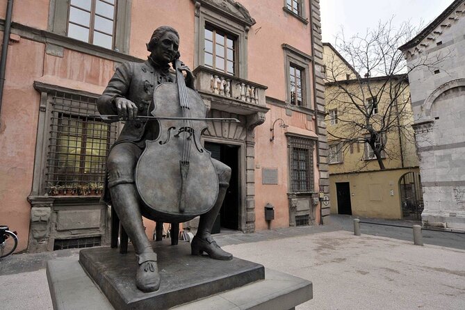 Enjoyable Music Tour of the Historical City of Lucca - Guided Walking Exploration