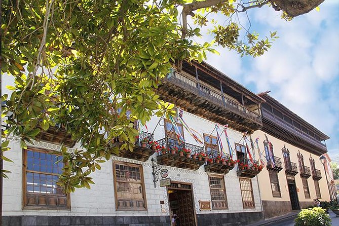 Entrance Ticket for Students in La Casa De Los Balcones - Visiting the Historic Site