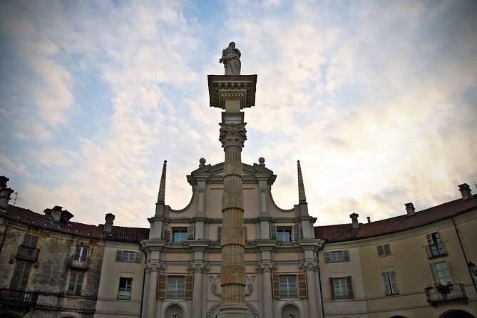 Entrance to Palace and Gardens of Venaria Guided Visit - Accessibility and Participation