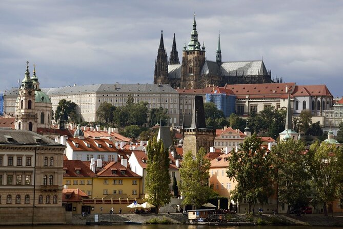 Entry Ticket to Prague Castle & Surroundings With Audio Tour - Customer Reviews and Ratings
