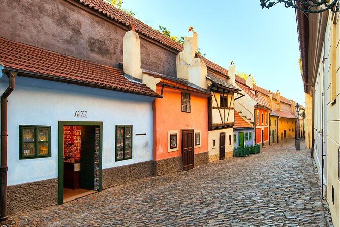 Entry Ticket to Prague Castle & Surroundings With Audio Tour - Host Responses and Refunds