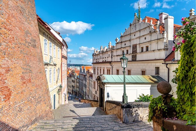 Entry Ticket to Prague Castle & Surroundings With Audio Tour - Included Attractions and Features