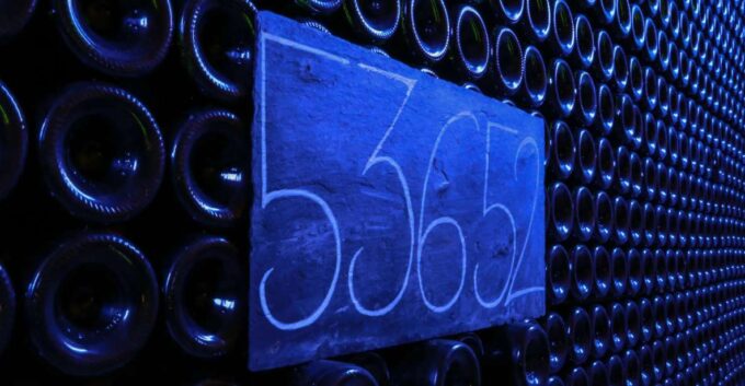 Epernay: Winery and Cellar Tour With Champagne Tasting - Customer Feedback and Ratings