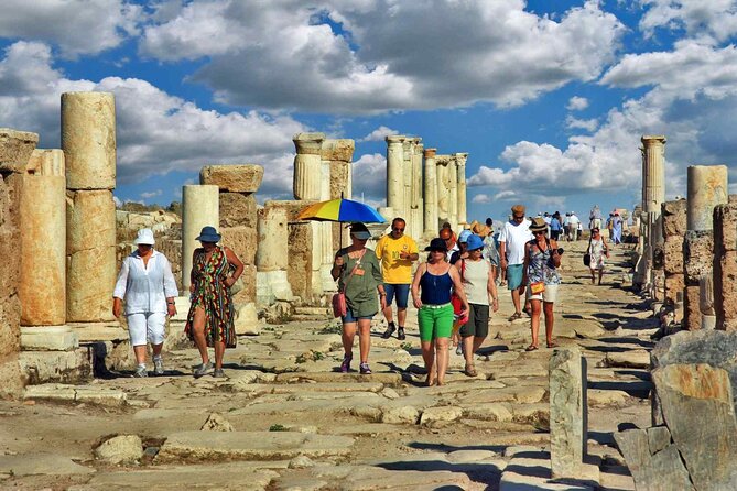 Ephesus Small Group Tour From Kusadasi - Selcuk - Exploring Ephesus