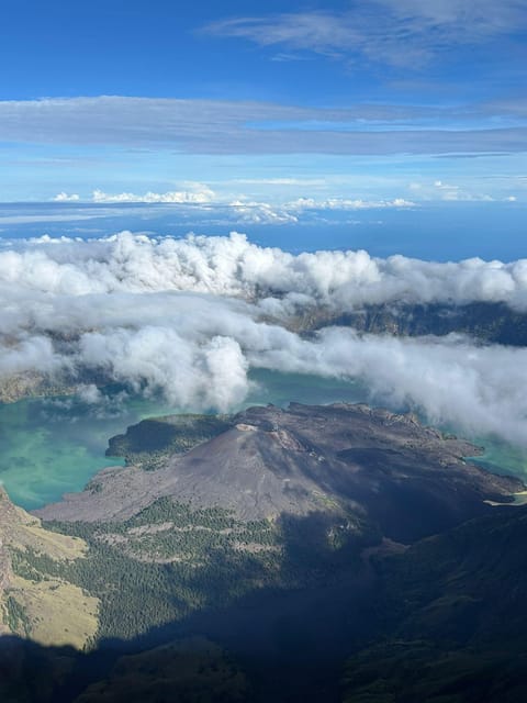 Epic Rinjani One-Day Trek: Senaru or Sembalun Pathways - Inclusions and Requirements