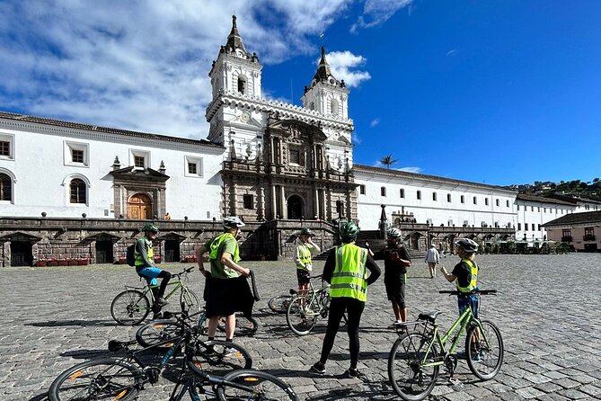 Equatorial Cycling Fusion:Quito City and Middle of the World Tour - Visiting the Mitad Del Mundo