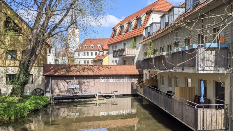 Erfurt: Old Town Highlights Self-guided Walk - Exploring the Krämerbrücke