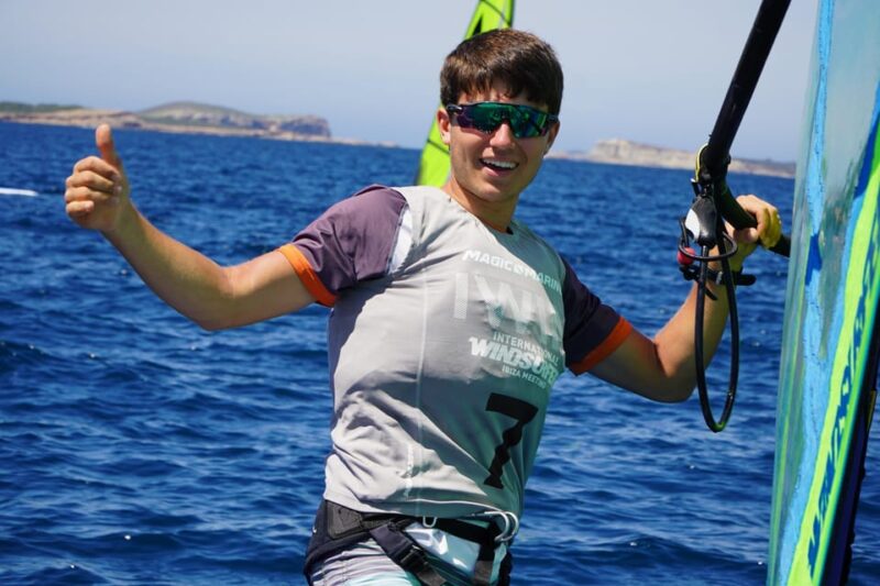 Es Nautic Water Sports Experience - Windsurfing - Key Points