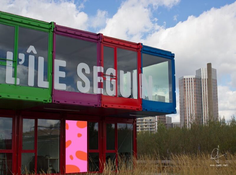 Escape Game Outdoor: Turbulence at the Seine Musicale - Digital Guide via Chatbot