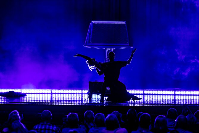 Escape Reality Magic Show Of Garry & Janine Carson - Reviews and Ratings