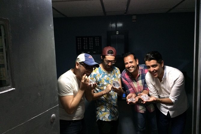 Escape Room in Guadalajara: Central Bank Robbery - Confirmation and Private Tour