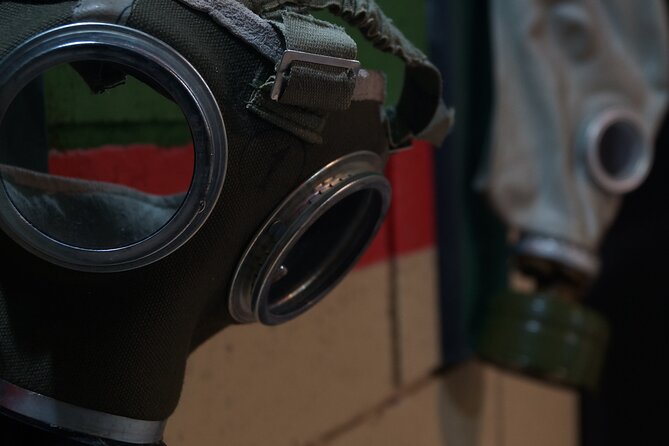 Escape Room in Guadalajara: Save the World in a Bunker - Mission and Objective