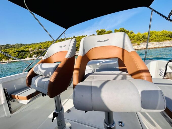 Escape to Blue Lagoon To 2 Islands Half-Day (Private Tour) - Languages Offered