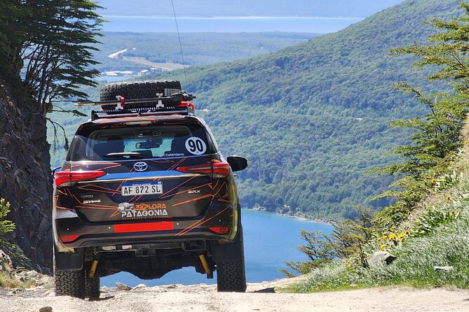 Escondido and Fagnano Lakes - 4x4 Off-Road Experience With Lunch - Explore Patagonias Rugged Terrain