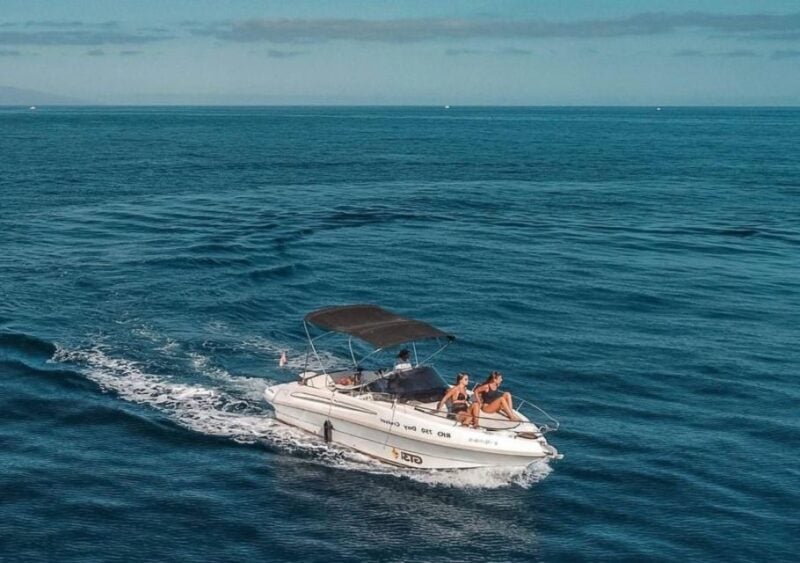 Escursione in Barca Con Charter Privato - Boat Specifications and Details