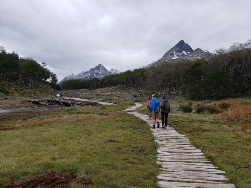 Esmeralda Lagoon: Private Hiking Tour - Preparation and Requirements