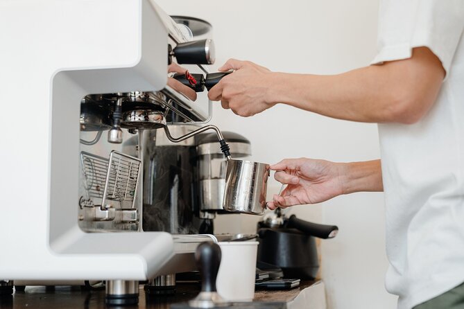 Espresso and Latte Art Class - Instructor and Expertise