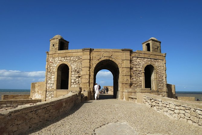 Essaouira Day Trip From Marrakech - Navigating Essaouiras Bustling Artisanal Marketplace