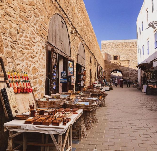 Essaouira Full Day Trip From Marrakech - Savoring Local Seafood