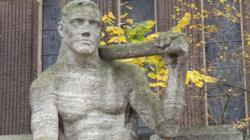 Essen: Highlights of City Center Self-Guided Walking Tour - Discover Hidden Landmarks
