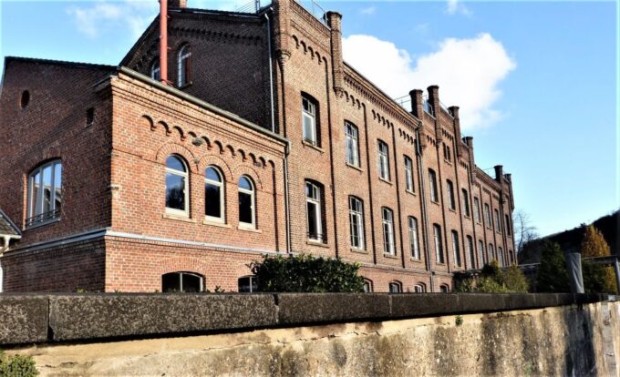 Essen: Kettwig Old Town Self-Guided Walk - Language and Path