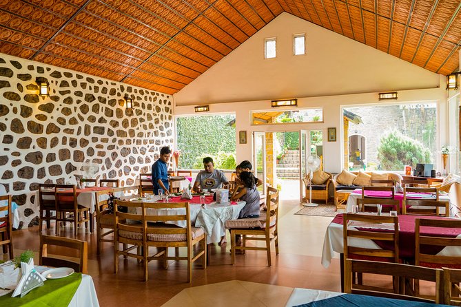 Essence of Munnar in a Day - Relaxing Ayurvedic Massage