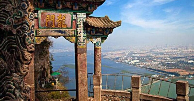 Essences of Kunming Downtown Day Tour - Key Points