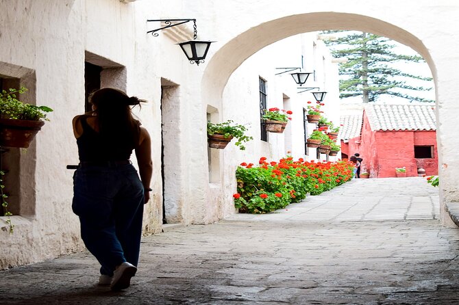 Essential Arequipa and Colca Canyon Tour Package - Pricing and Group Size