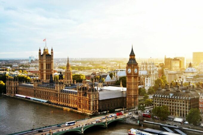 Essential London: Half-Day Tour Extravaganza - Admiring Tower Bridges Architecture