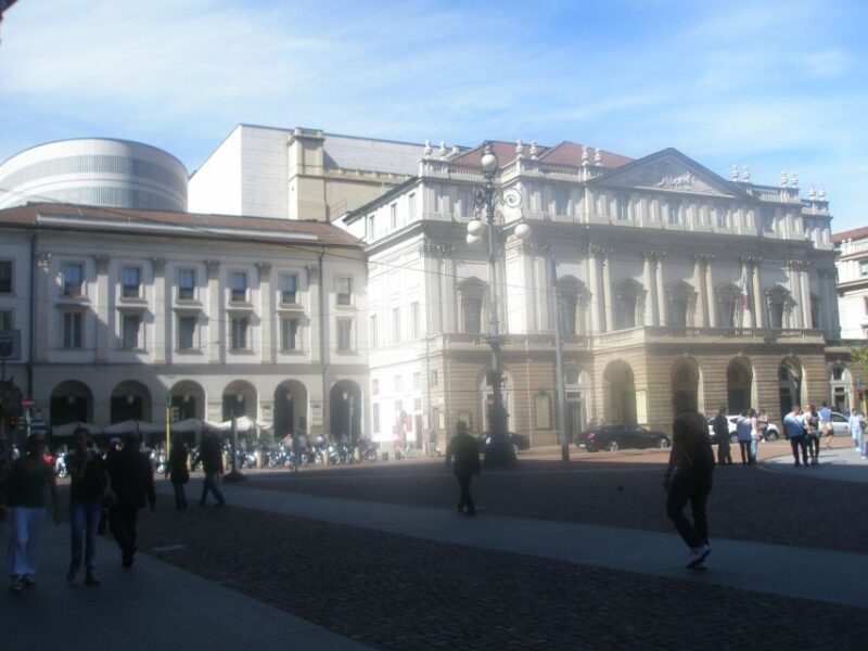 Essential Milan: 3-Hour Private Walking Tour - Highlights and Itinerary