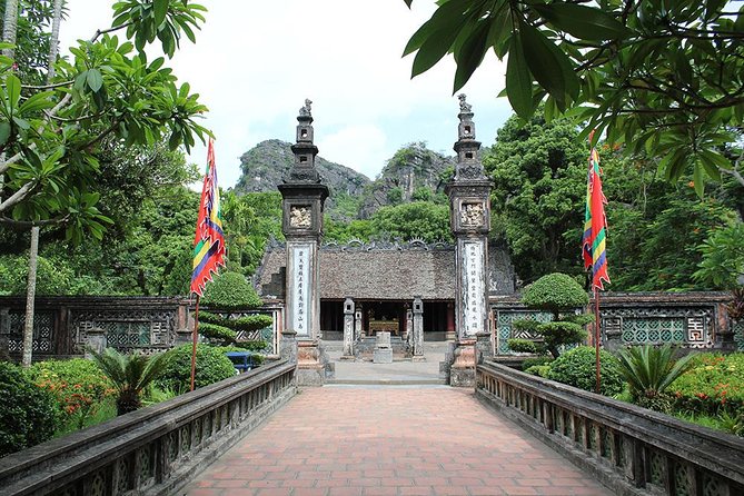 Essential North Vietnam ( Hanoi - Ninh Binh - Halong) in 5 Days - 3 Stars Hotel - Hanoi Tour Options and Recommendations
