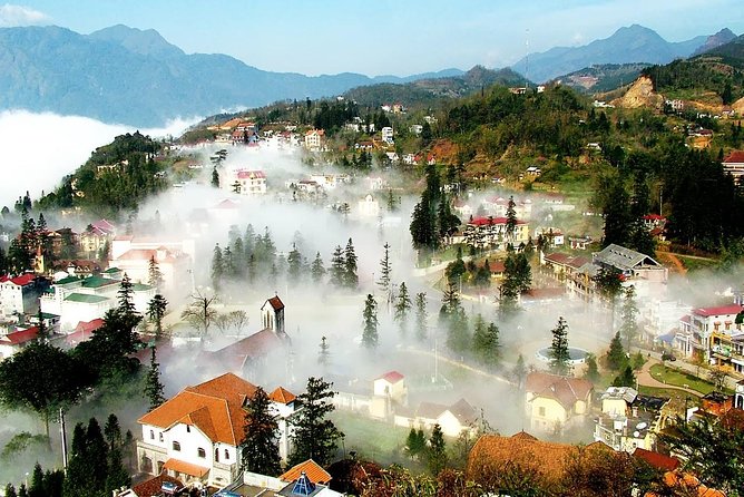 Essential SAPA HIKING TOUR - Operating Hours