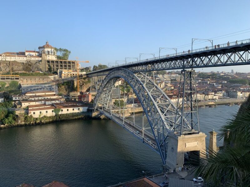 Essential Tour of the Two Banks of the Douro in Porto - Itinerary and Main Sites