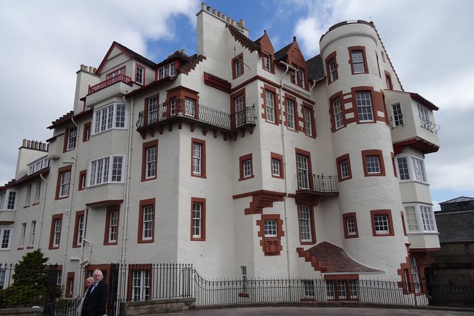 Essential Walking Tour of Edinburghs Old Town - Reviews and Ratings