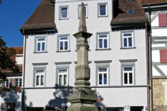 Esslingen Fountain Tour With Picnic From a Locals Perspective - Accessibility