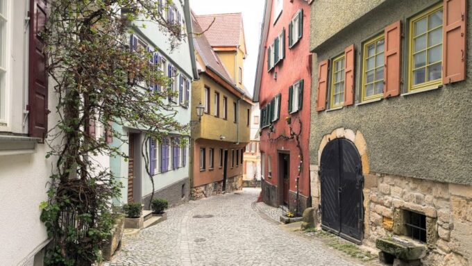 Esslingen: Self-Guided Tour to the Castle - Booking and Cancellation