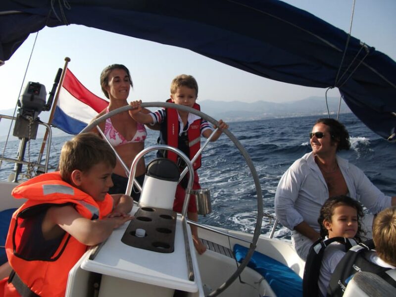 Estepona: Always Private - Sail - Dolphin Yacht Charter - Paddle - Amenities and Equipment
