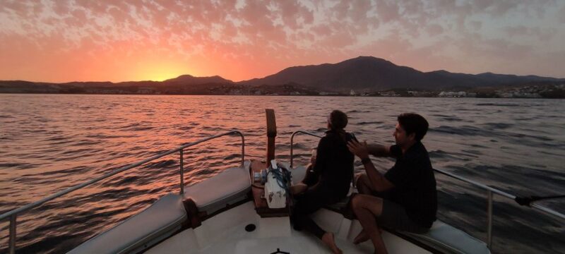 Estepona: Sunset Boat Trip & Cava & Tapas - Key Points