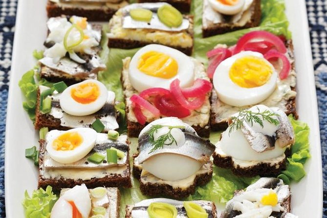 Estonian Food, Drinks and History Tour - What to Expect