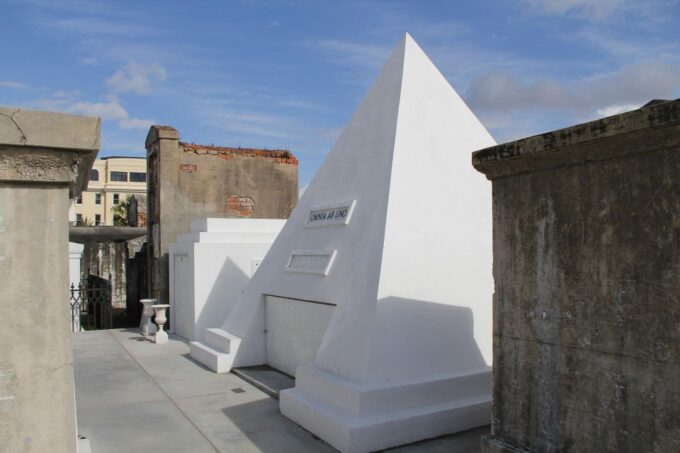 Eternal Echoes: A Cemetery Tour of New Orleans - Return to New Orleans