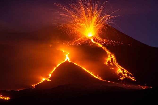Etna Tour and Lunch in a Winery With Wine Tasting - Indulging in a Winery Tasting