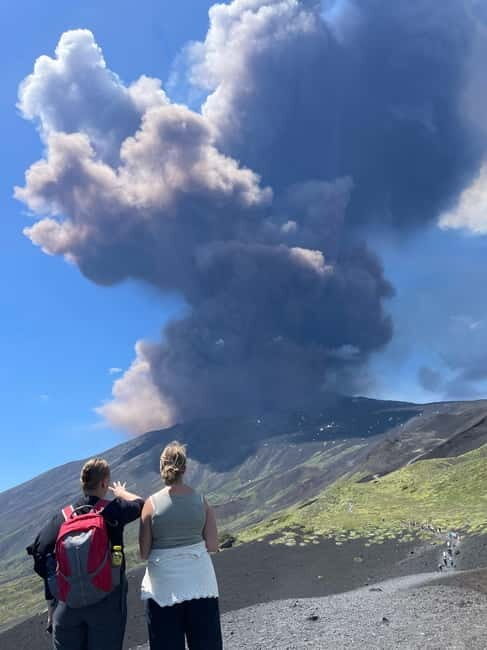 ETNA VOLCANO: Excursion to the Crater of 2002 - Highlights of the Experience