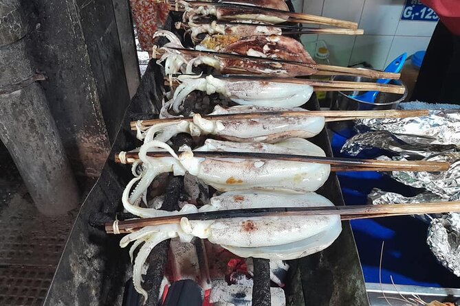 Evening Cambodian Food Tour - Knowledgeable Guide