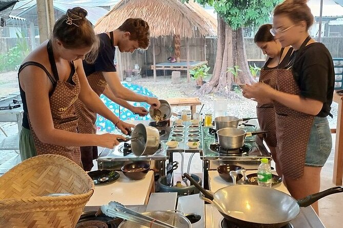Evening Cooking Class in Organic Garden Chiang Mai - Pricing and Cancellation